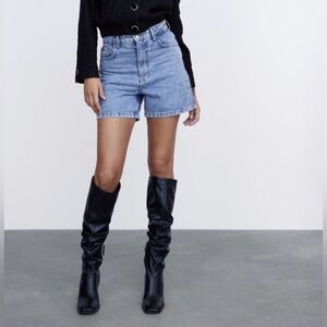 Zara High Rise Mom Fit Denim Shorts Light Wash Blue Jean Shorts Size 8